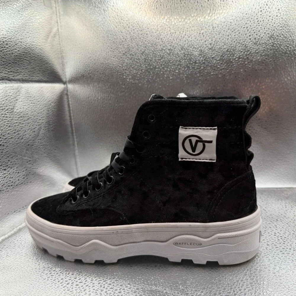 Vans size 6m